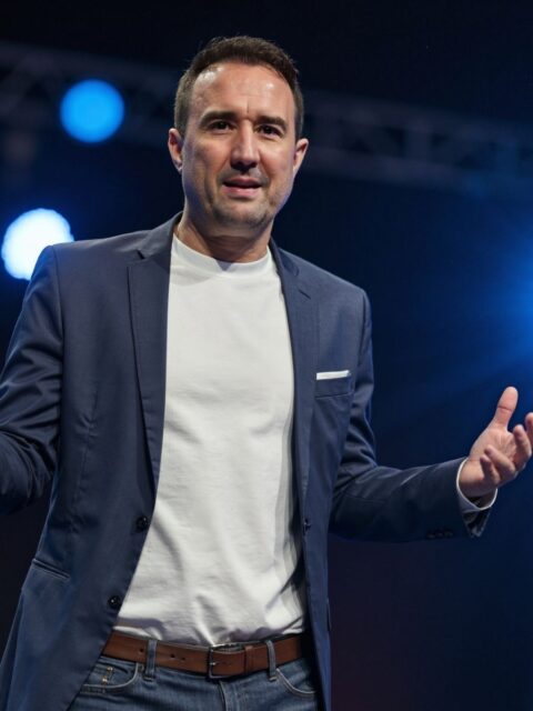 Christian Gottschling als Referent zur Frage, ob eine geerbte Wohnung behalten oder verkauft werden sollte